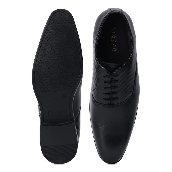 Classic Black Textured Oxford Shoes